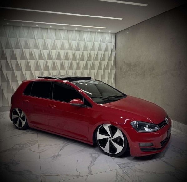 Golf vermelho 