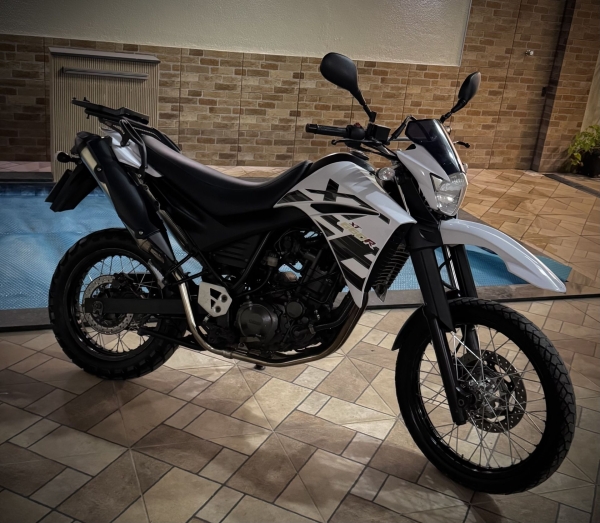 Xt 660 branca 